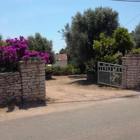 Bonifacio,studio Independant, Sous Les Oliviers Holiday home *